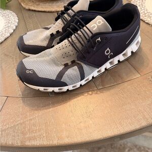 On Men's Black and Gray Athletic Shoes